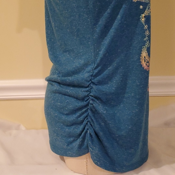 Shirt - Picture 3 of 8